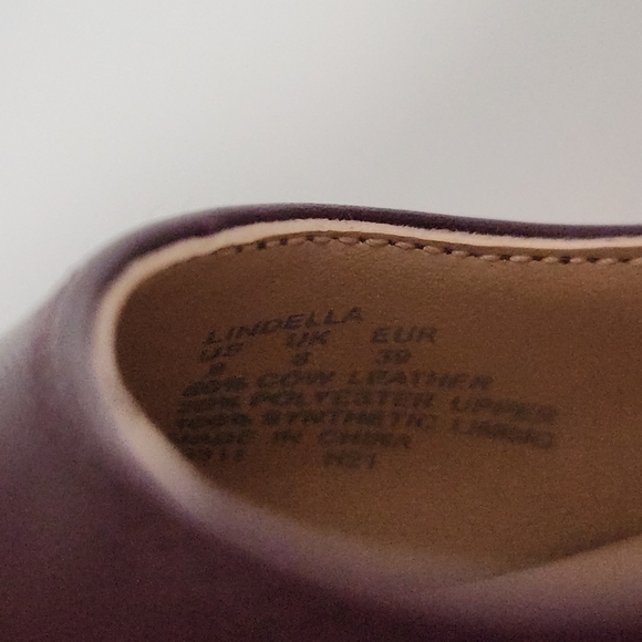 NWOB Lauren Ralph Lauren | Lindella Leather Black Velvet Cap Toe Pumps - Size 8 - Picture 10 of 10